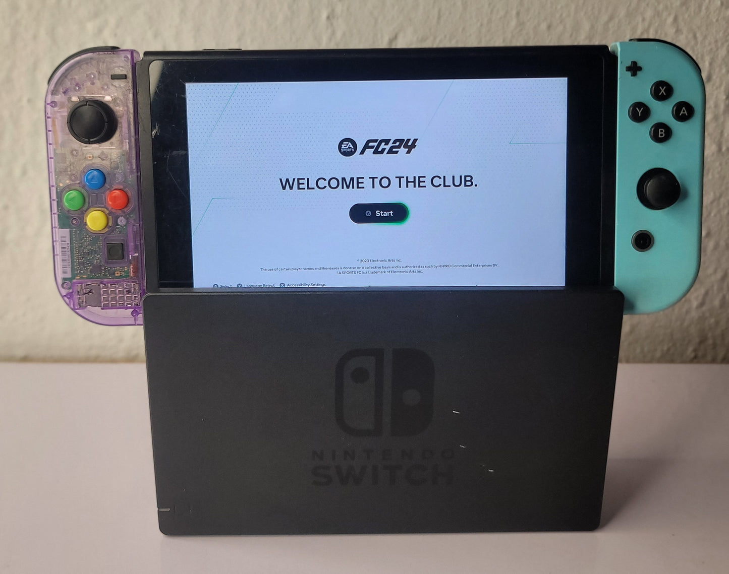 Nintendo Switch Complete Accesories (DOCK + CHARGER INCLUDED)