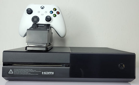 a Black Xbox One + Installed Games MACHINE HEAD only