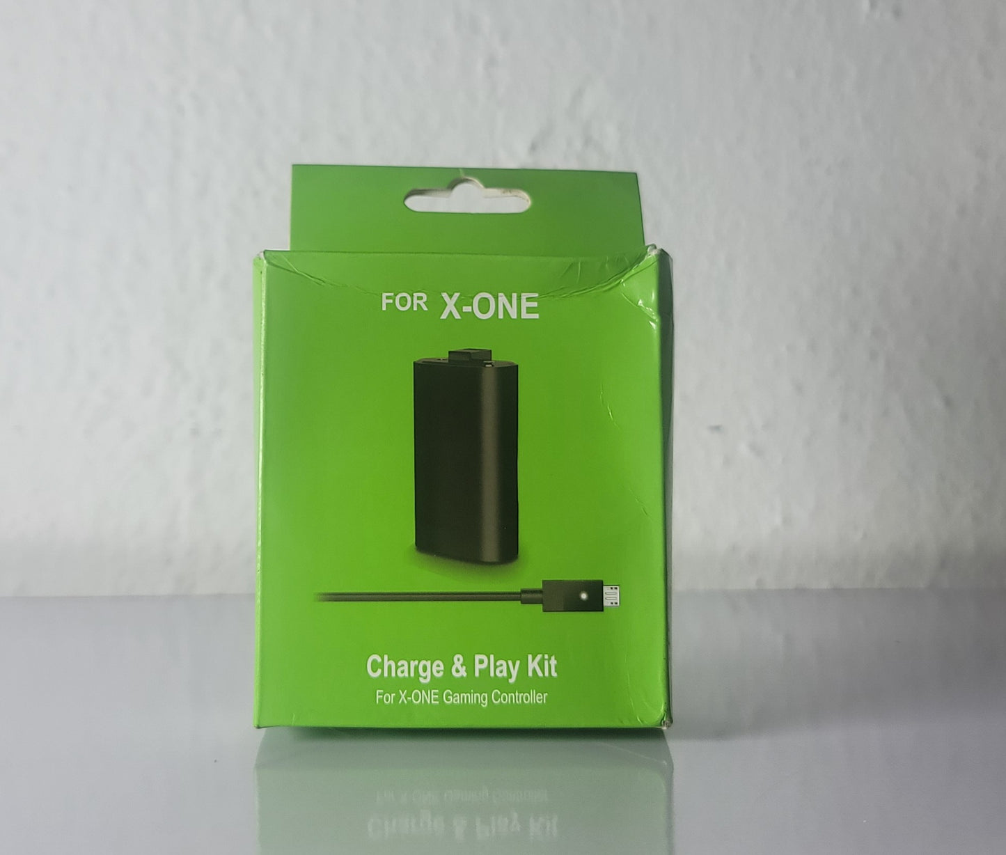 Brand New Xbox One/Series Charge & Play Kit