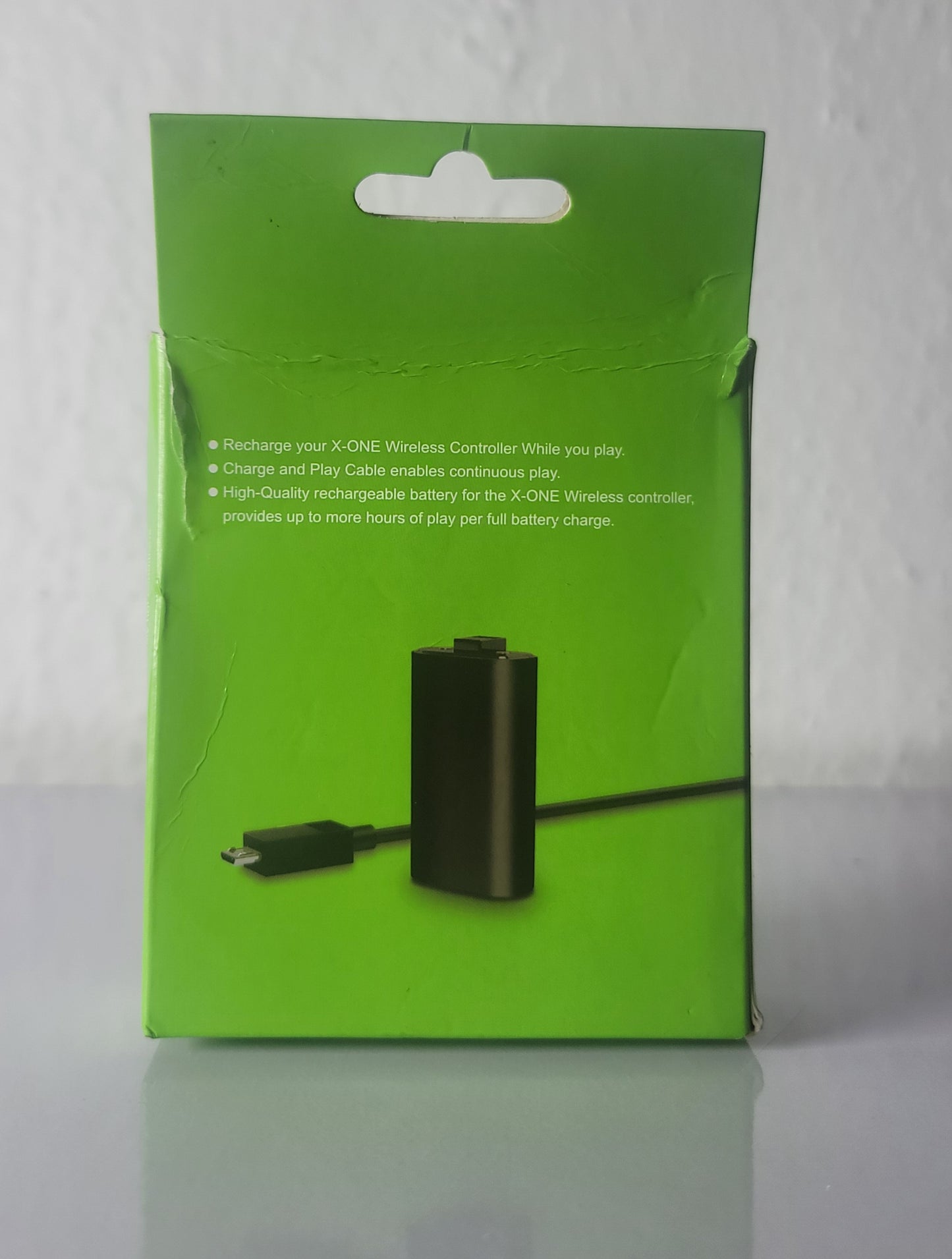 Brand New Xbox One/Series Charge & Play Kit