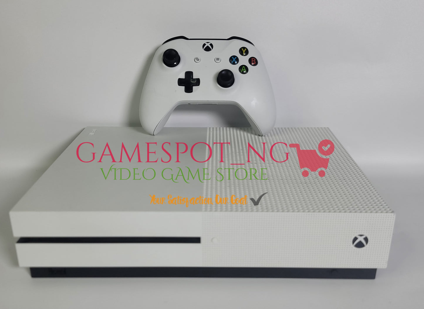 Xbox One Slim + 10 Installed Games