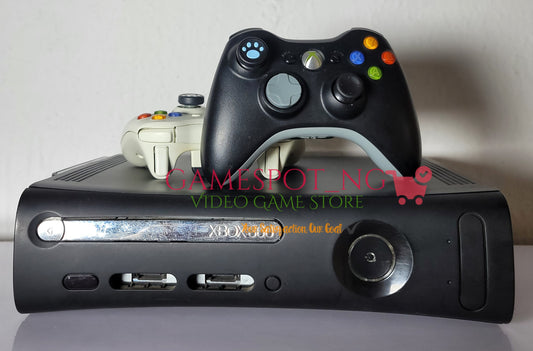 Xbox 360 2 Controllers & 15 Installed Games