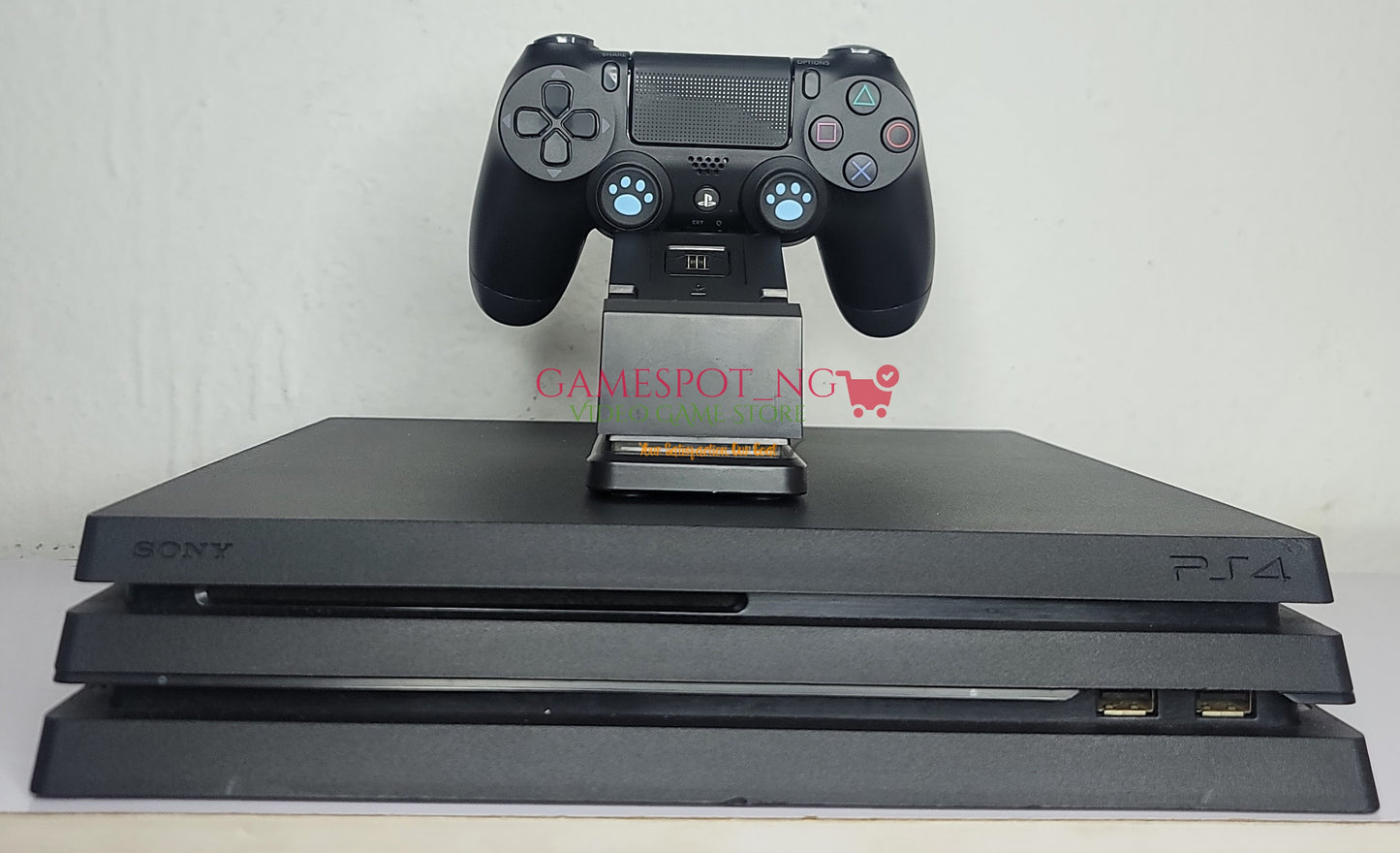 Uk Used PS4 Pro + 15 Installed Games of Choice & a DualShock 4 Gamepad