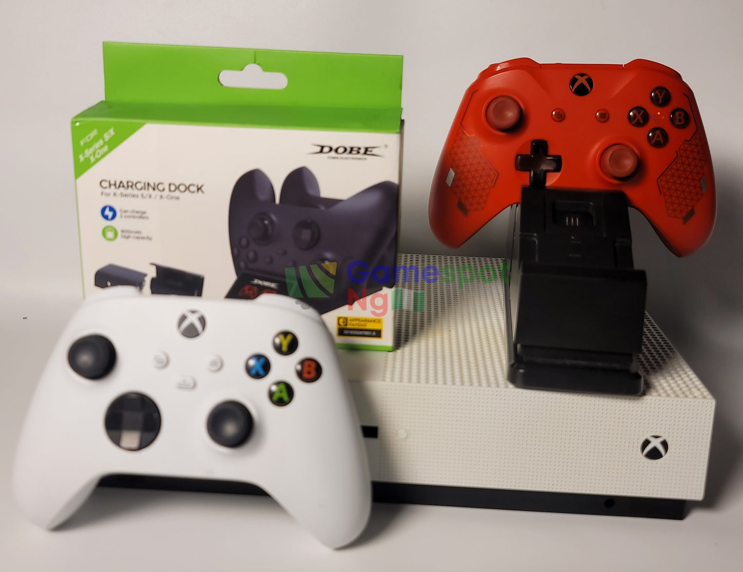 an Xbox Slim 4K Enabled, 10 Installed Games + Rechargeable Dock & Battery(+ A wireless controller)